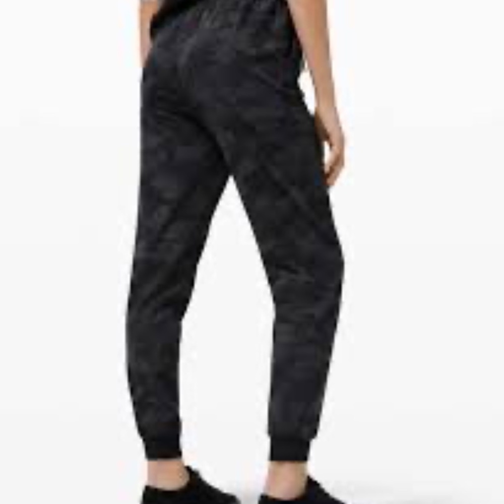 Lululemon Ready to Rulu Jogger Women’s Size 2 Heritage 365 Camo Deep Coal Multi